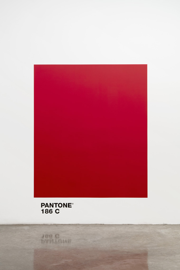 pantone186c